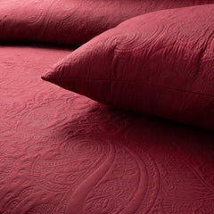 Spiral Vibes 3 Pcs Ultrasonic Bedspread - Maroon