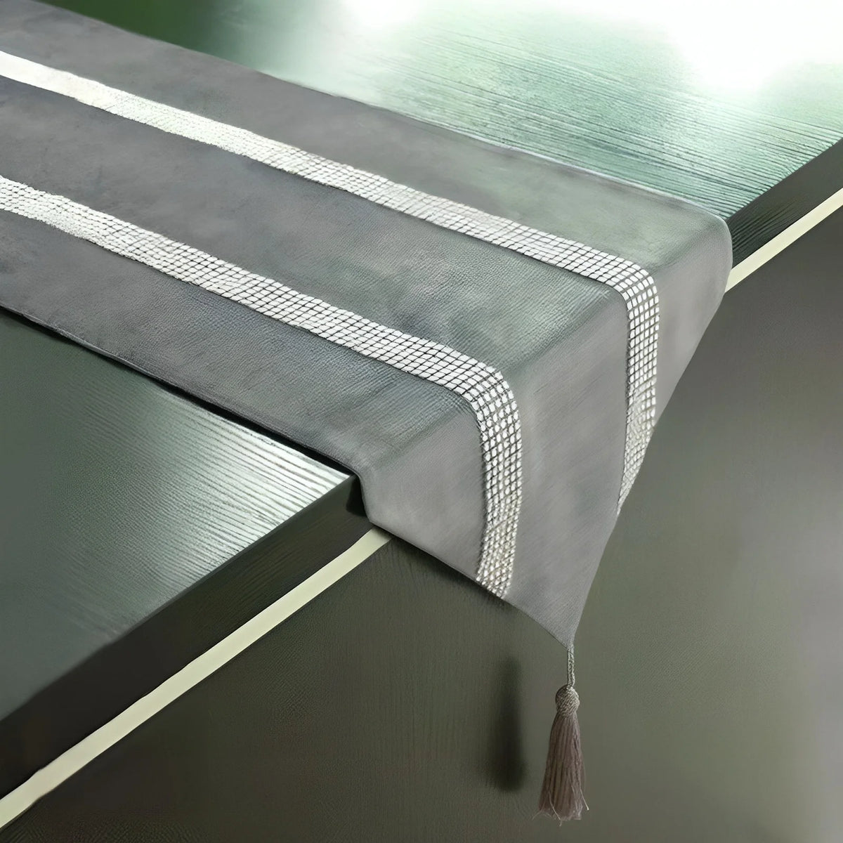 Velvet Table Runner Grey