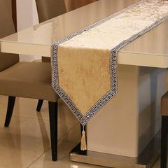 Velvet Table Runner Golden