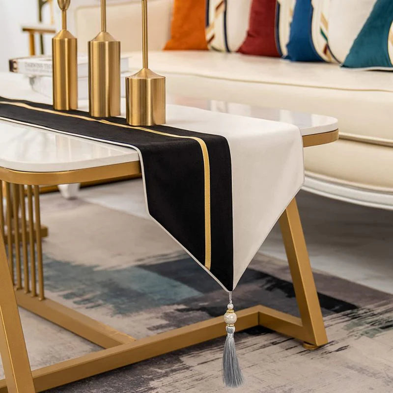 Velvet Table Runner Black/White