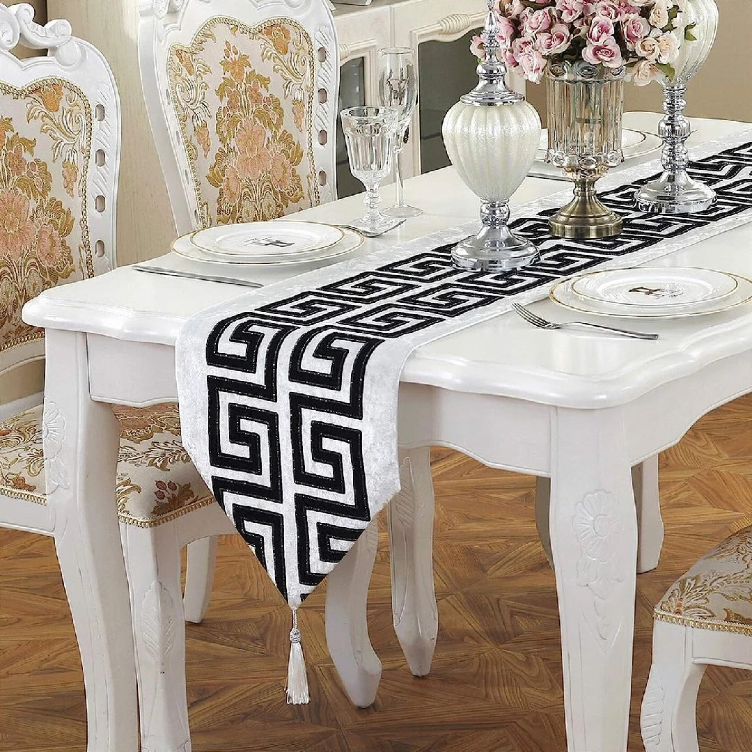 Double Splendid Velvet Table Runner White